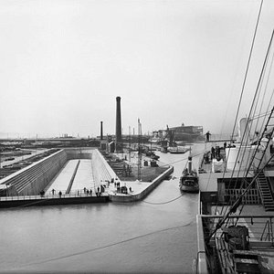 Damage to RMS Olympic Propeller Blade Feburay 1912 jpg.jpg ...