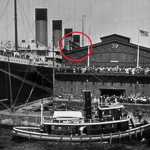 rms_olympic_at_pier_59_by_121199_d8skcgi-fullview.jpg