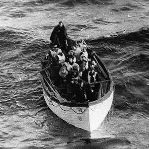 titanic-lifeboat-6.jpg | Encyclopedia Titanica