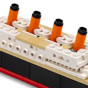 Huge LEGO titanic